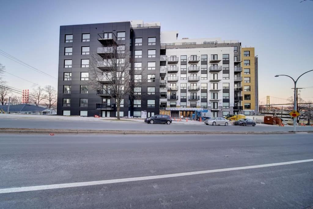 Luxurious Modern 2Br Condo Sleeps 5 Coffee, Ac, Wifi Halifax Eksteriør bilde